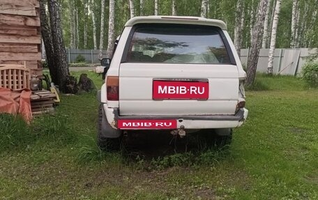 Toyota Hilux Surf III рестайлинг, 1990 год, 400 000 рублей, 1 фотография