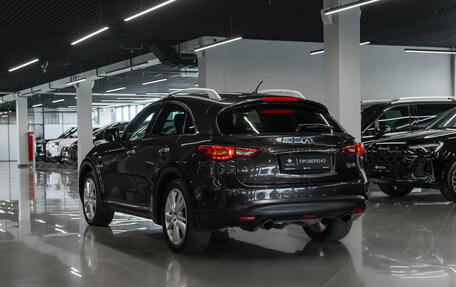 Infiniti QX70, 2015 год, 1 950 000 рублей, 5 фотография
