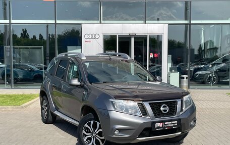 Nissan Terrano III, 2017 год, 1 000 000 рублей, 3 фотография