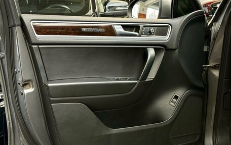 Volkswagen Touareg III, 2012 год, 2 099 000 рублей, 18 фотография