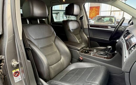 Volkswagen Touareg III, 2012 год, 2 099 000 рублей, 16 фотография