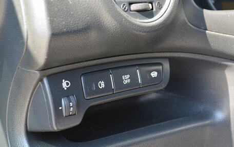 KIA Carens III (RP), 2011 год, 599 999 рублей, 16 фотография