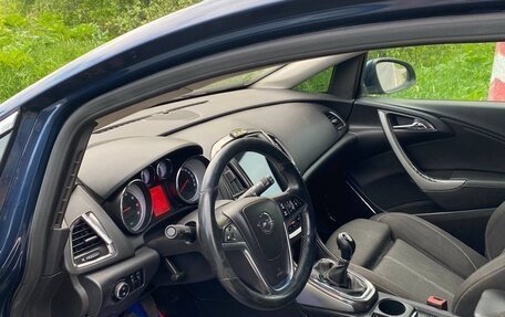 Opel Astra J, 2011 год, 575 000 рублей, 13 фотография