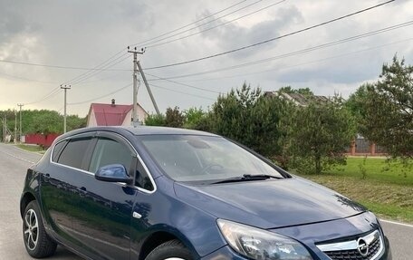 Opel Astra J, 2011 год, 575 000 рублей, 3 фотография
