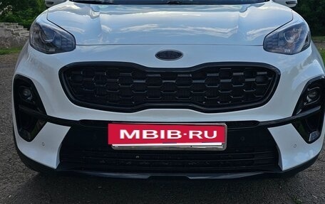 KIA Sportage IV рестайлинг, 2021 год, 2 700 000 рублей, 2 фотография