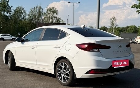Hyundai Elantra VI рестайлинг, 2019 год, 2 100 000 рублей, 5 фотография