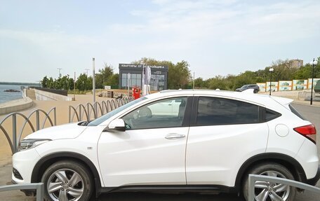 Honda Vezel, 2020 год, 2 100 000 рублей, 4 фотография