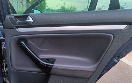 Volkswagen Jetta VI, 2005 год, 600 000 рублей, 24 фотография
