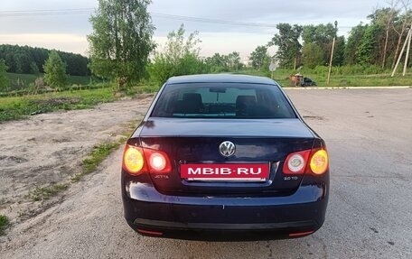 Volkswagen Jetta VI, 2005 год, 600 000 рублей, 4 фотография