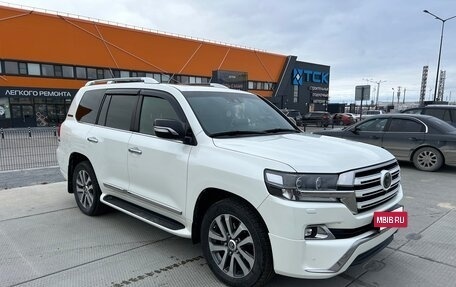Toyota Land Cruiser 200, 2016 год, 6 800 000 рублей, 2 фотография