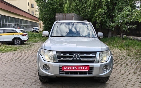 Mitsubishi Pajero IV, 2012 год, 1 820 000 рублей, 3 фотография
