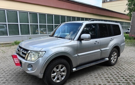 Mitsubishi Pajero IV, 2012 год, 1 820 000 рублей, 4 фотография