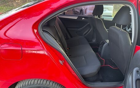 Volkswagen Jetta VI, 2012 год, 900 000 рублей, 15 фотография
