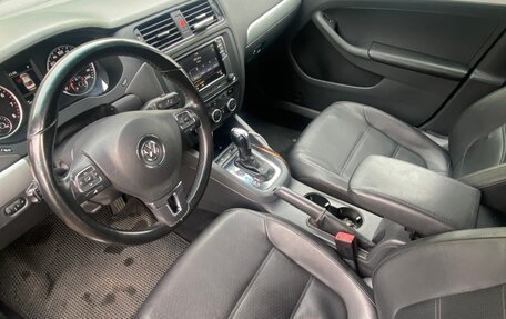 Volkswagen Jetta VI, 2012 год, 850 000 рублей, 8 фотография