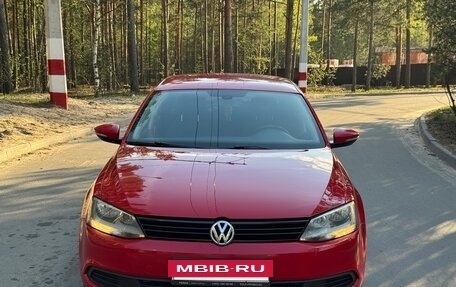 Volkswagen Jetta VI, 2012 год, 900 000 рублей, 28 фотография