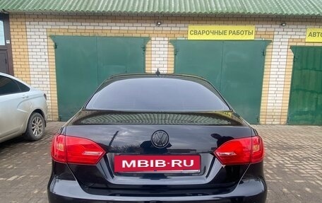 Volkswagen Jetta VI, 2012 год, 850 000 рублей, 2 фотография