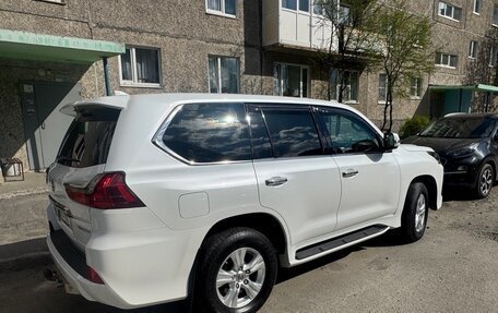 Lexus LX, 2017 год, 7 500 000 рублей, 7 фотография