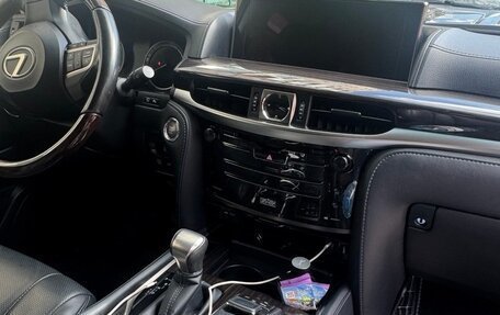 Lexus LX, 2017 год, 7 500 000 рублей, 18 фотография