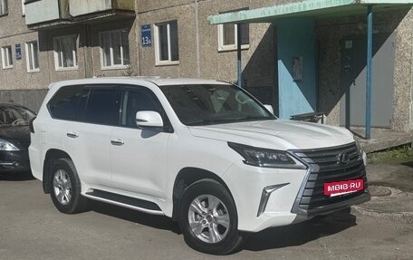 Lexus LX, 2017 год, 7 500 000 рублей, 6 фотография