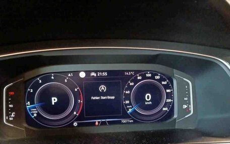 Volkswagen Tiguan II, 2022 год, 2 925 000 рублей, 7 фотография