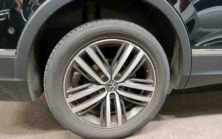 Volkswagen Tiguan II, 2022 год, 2 925 000 рублей, 19 фотография