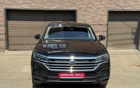 Volkswagen Touareg III, 2019 год, 4 950 000 рублей, 2 фотография