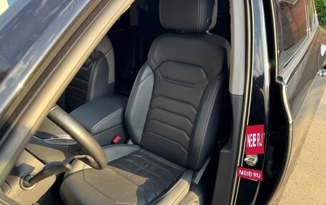Volkswagen Touareg III, 2019 год, 4 950 000 рублей, 14 фотография