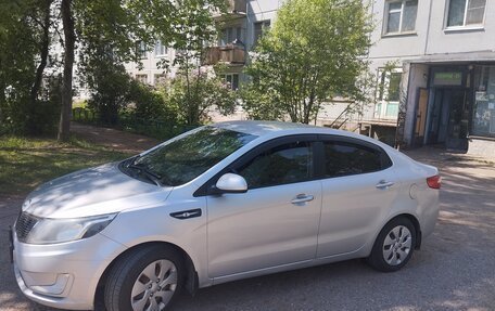 KIA Rio III рестайлинг, 2013 год, 700 000 рублей, 3 фотография