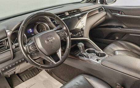 Toyota Camry, 2018 год, 3 029 000 рублей, 8 фотография