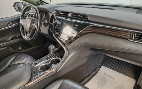 Toyota Camry, 2018 год, 3 029 000 рублей, 19 фотография