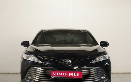 Toyota Camry, 2018 год, 3 029 000 рублей, 2 фотография