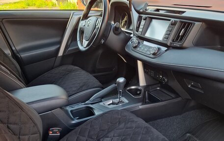 Toyota RAV4, 2019 год, 3 000 000 рублей, 15 фотография
