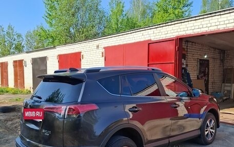 Toyota RAV4, 2019 год, 3 000 000 рублей, 2 фотография