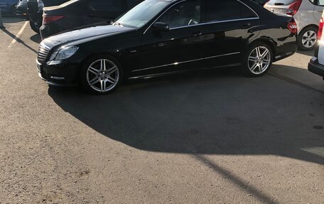 Mercedes-Benz E-Класс, 2012 год, 1 650 000 рублей, 15 фотография