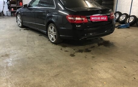Mercedes-Benz E-Класс, 2012 год, 1 650 000 рублей, 11 фотография