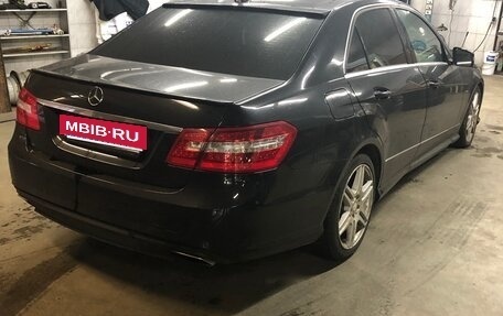 Mercedes-Benz E-Класс, 2012 год, 1 650 000 рублей, 10 фотография