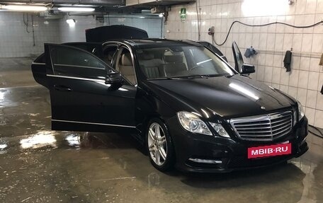 Mercedes-Benz E-Класс, 2012 год, 1 650 000 рублей, 27 фотография