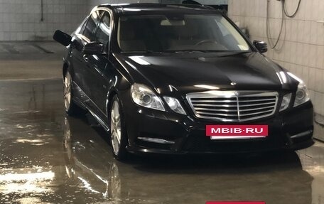 Mercedes-Benz E-Класс, 2012 год, 1 650 000 рублей, 28 фотография