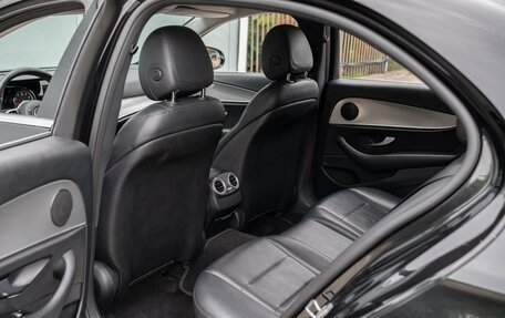 Mercedes-Benz E-Класс, 2019 год, 2 420 000 рублей, 11 фотография