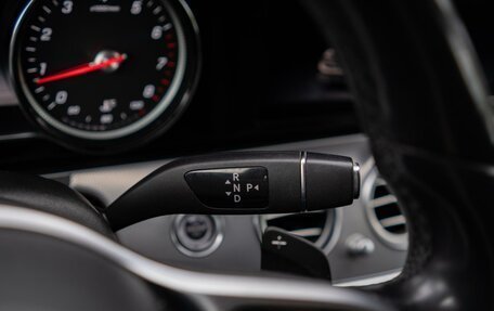 Mercedes-Benz E-Класс, 2019 год, 2 420 000 рублей, 22 фотография