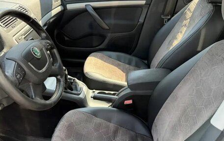 Skoda Octavia, 2012 год, 834 000 рублей, 10 фотография