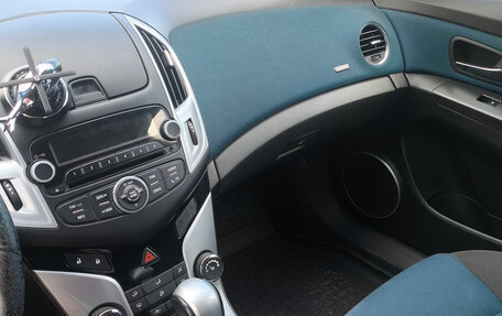 Chevrolet Cruze II, 2013 год, 700 000 рублей, 10 фотография