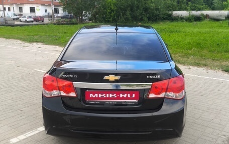 Chevrolet Cruze II, 2013 год, 700 000 рублей, 4 фотография