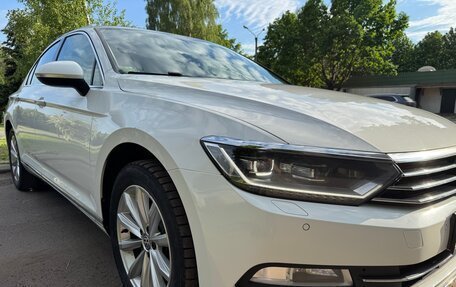 Volkswagen Passat B8 рестайлинг, 2017 год, 2 200 000 рублей, 13 фотография