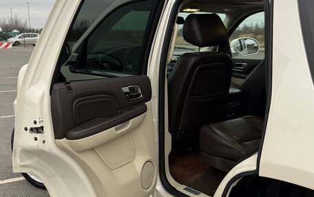 Cadillac Escalade III, 2012 год, 2 450 000 рублей, 12 фотография