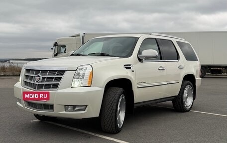 Cadillac Escalade III, 2012 год, 2 450 000 рублей, 2 фотография