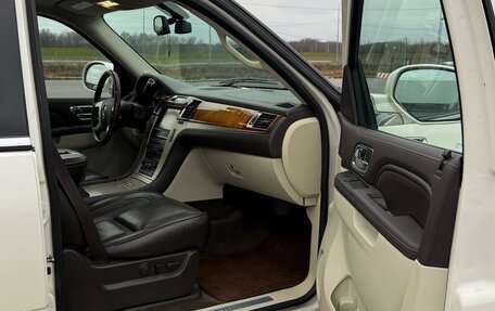 Cadillac Escalade III, 2012 год, 2 450 000 рублей, 16 фотография