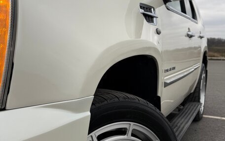 Cadillac Escalade III, 2012 год, 2 450 000 рублей, 17 фотография