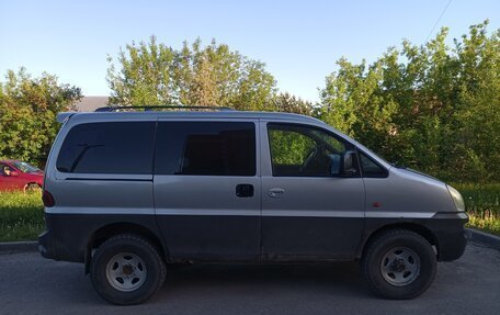 Hyundai Starex I рестайлинг, 2005 год, 650 000 рублей, 4 фотография