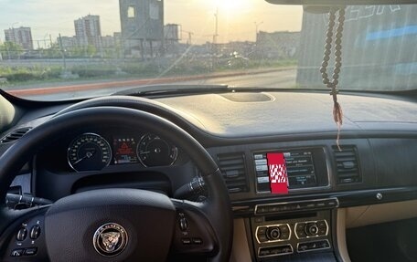 Jaguar XF I рестайлинг, 2013 год, 1 500 000 рублей, 10 фотография